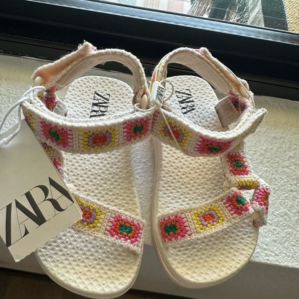 NWT Zara Kids Multicolor Crochet Sandals 9T